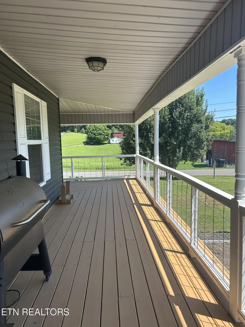 Photo of 1246 Greenbriar Rd