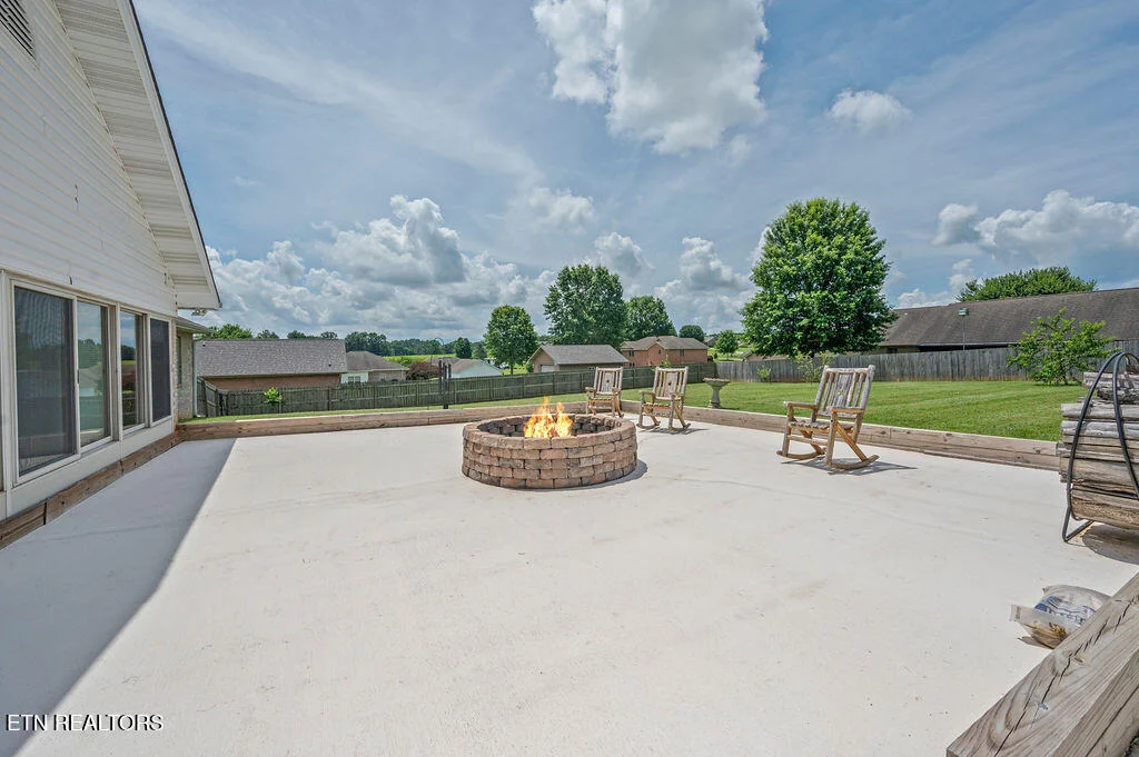 Photo of 674 Southview Circle