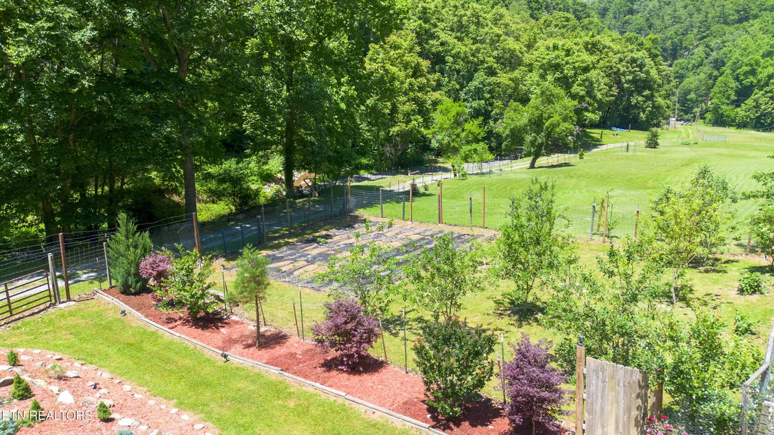 Photo of 800 Tumbling Creek Rd