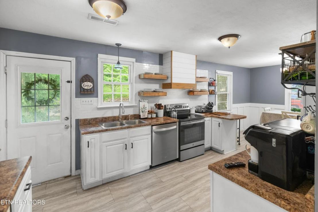 Photo of 1302 Irwin Drive