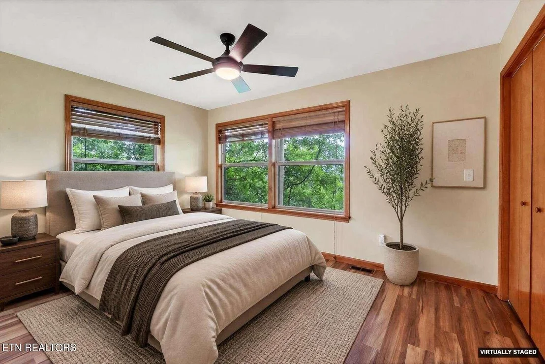 Photo of 620 Hawk View Drive