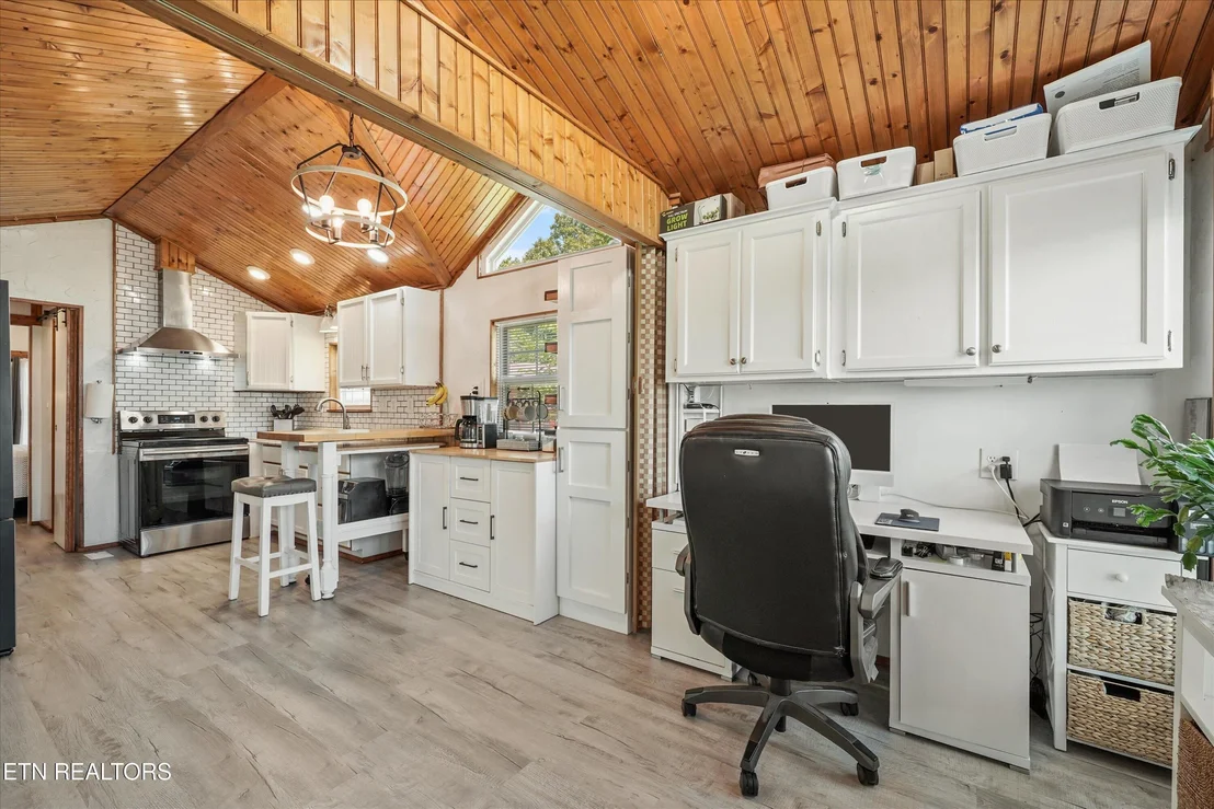 Photo of 844 Peacock Ridge Rd
