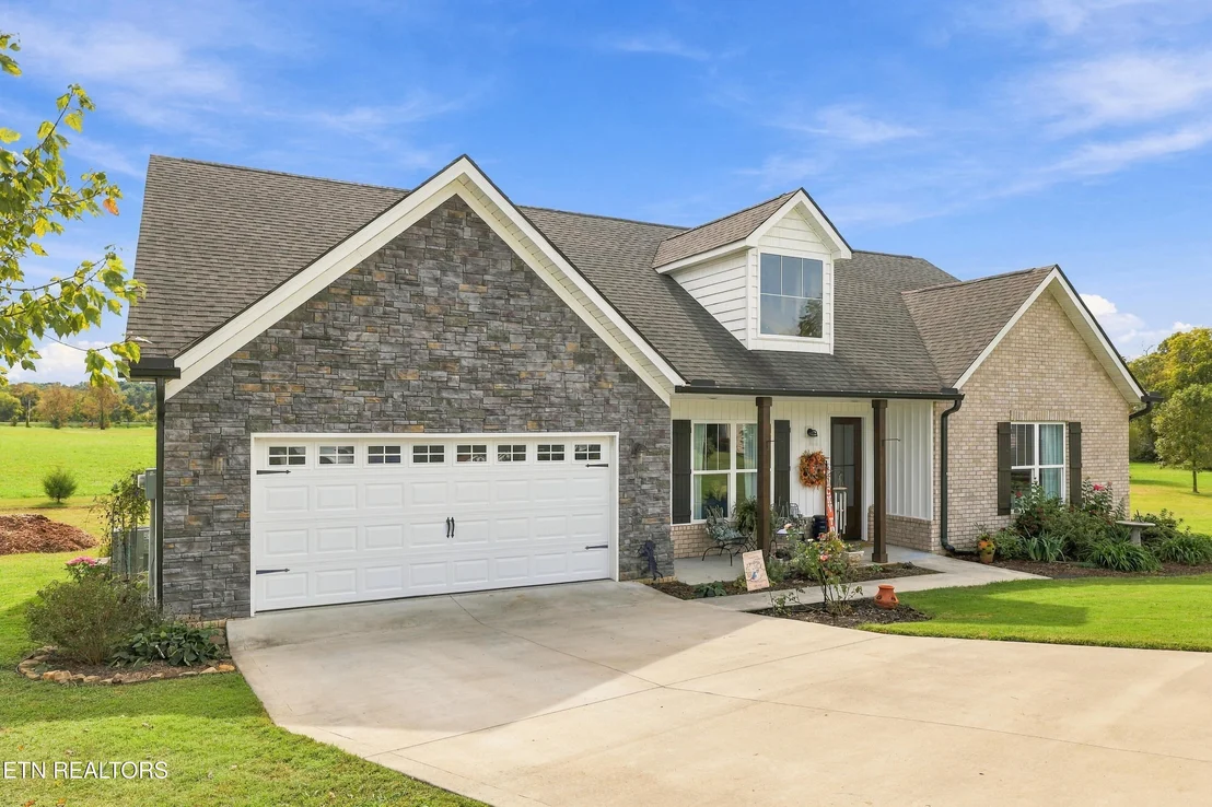 Photo of 654 Running Brook Drive