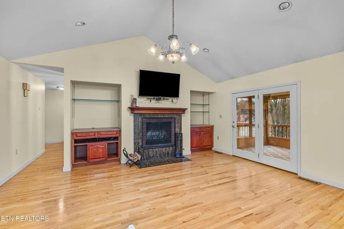 Photo of 1401 Brookfield Drive