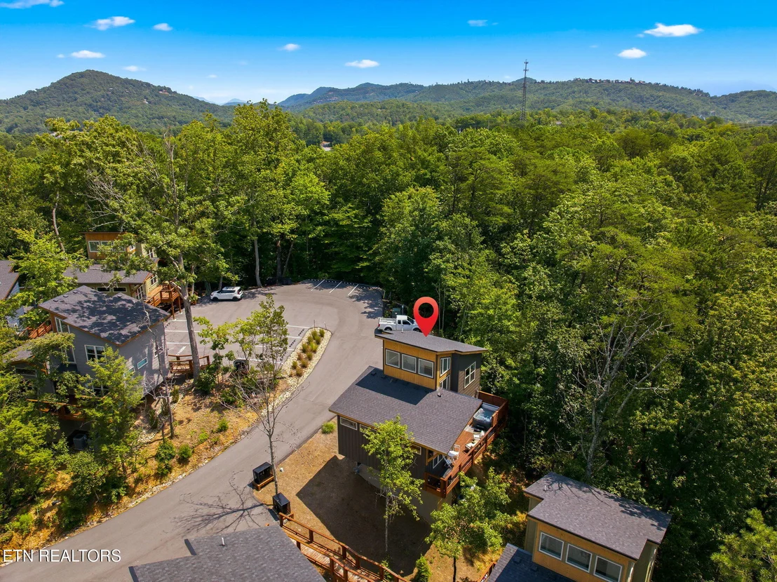 Photo of Unit UNIT4 at 2385 Forge Hideaway Loop