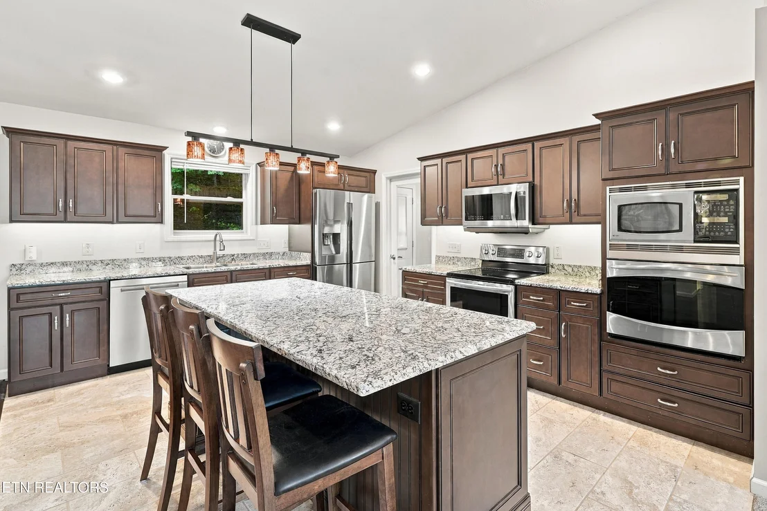 Photo of 2021 Compton Court
