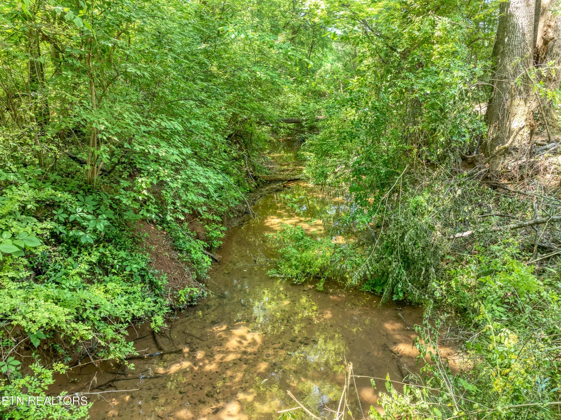 Photo of 400 Slack Rd