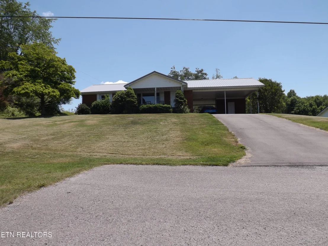 Photo of 188 White Ave