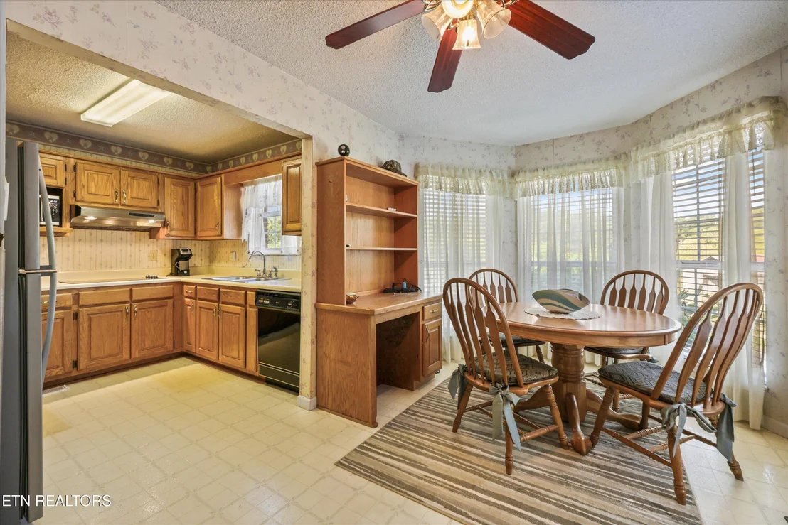 Photo of 2418 Tipton Loop Rd