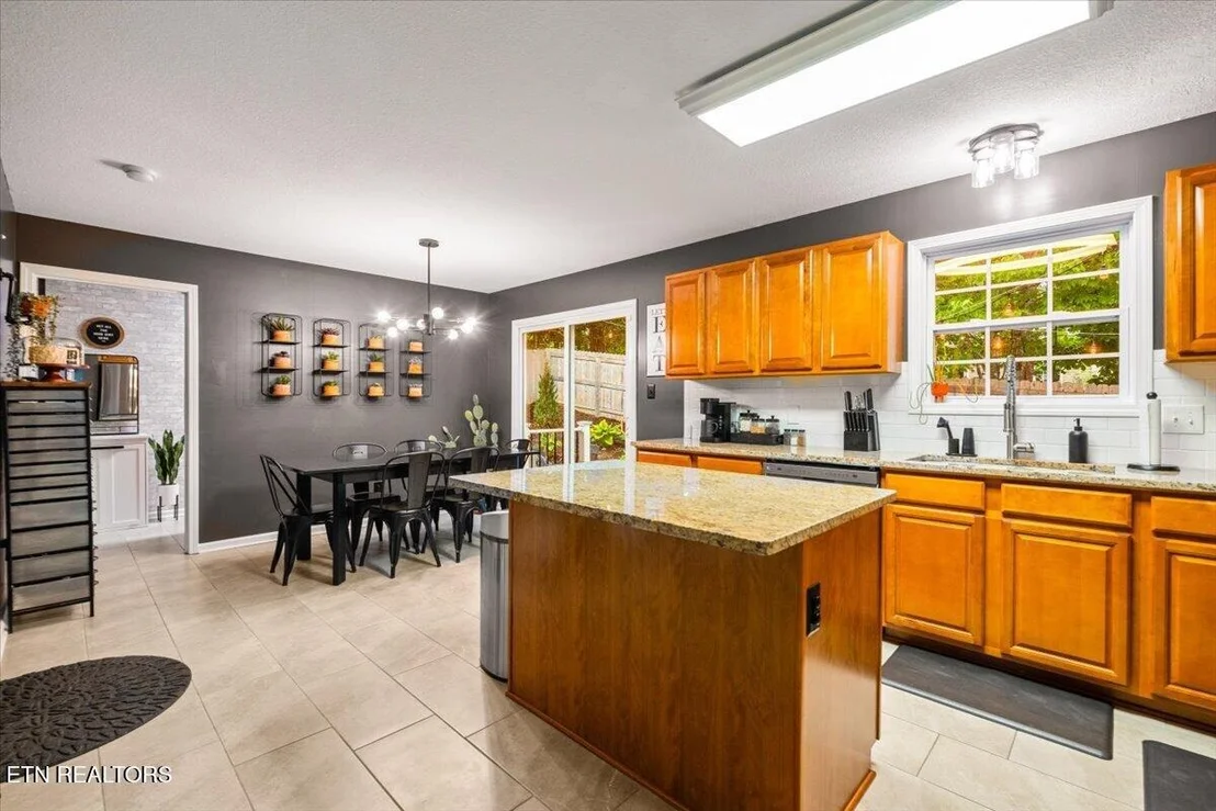 Photo of 6101 Starflower Lane