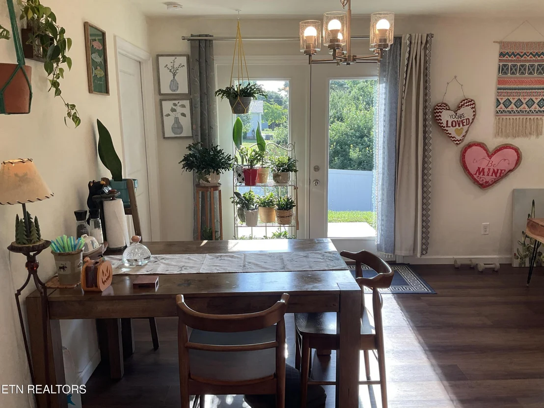 Photo of 1055 Evan Court
