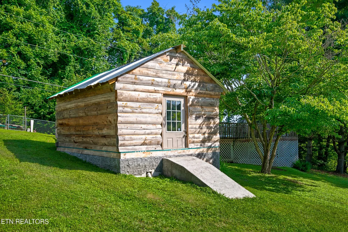 Photo of 310 Hollifield Drive