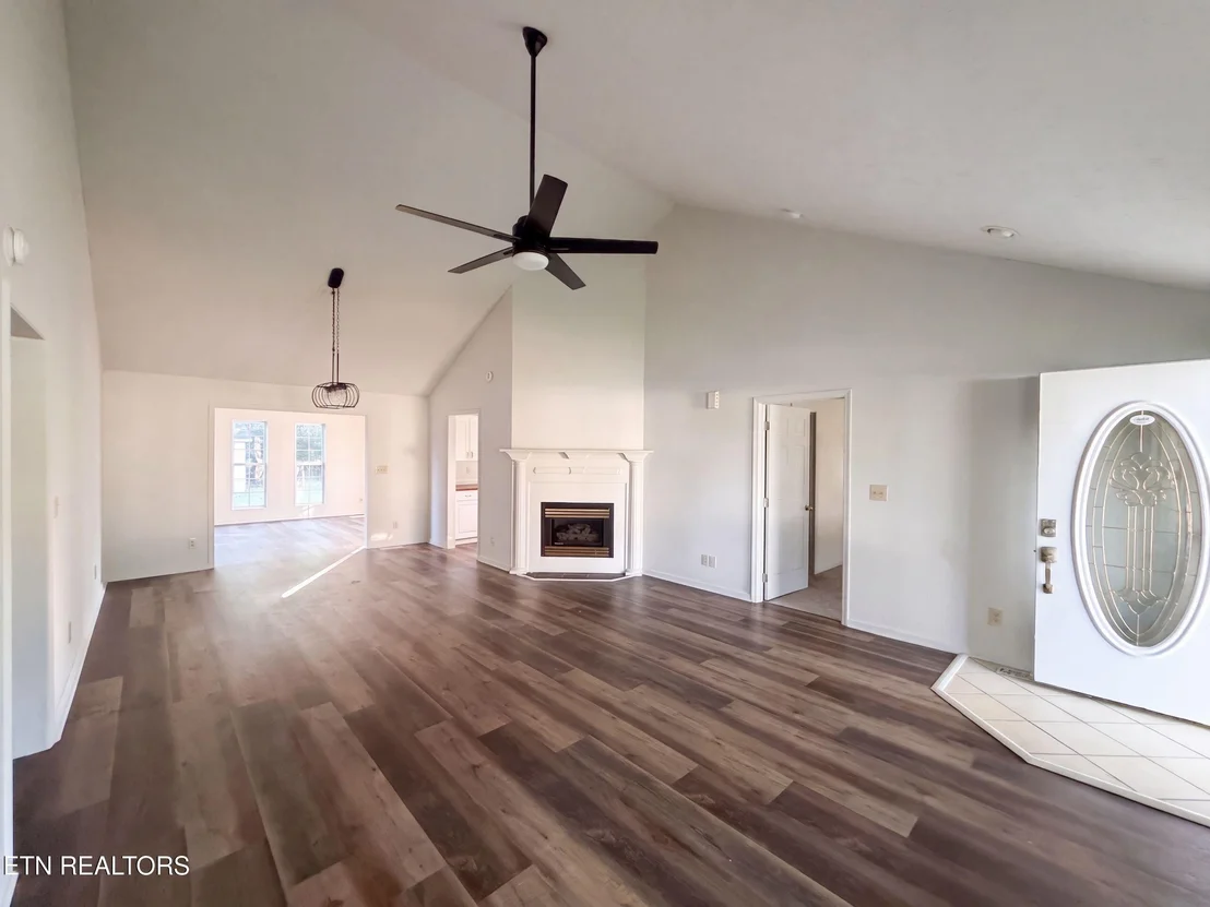 Photo of 141 Meadowview Lane