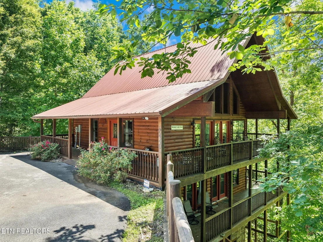 Photo of 2440 Breezy Rd