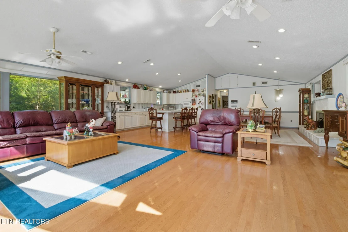 Photo of 1356 Jayell Rd