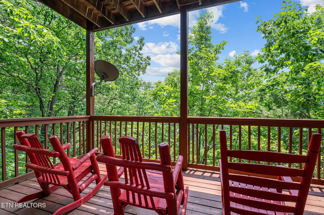 Photo of 928 Falcon View Way