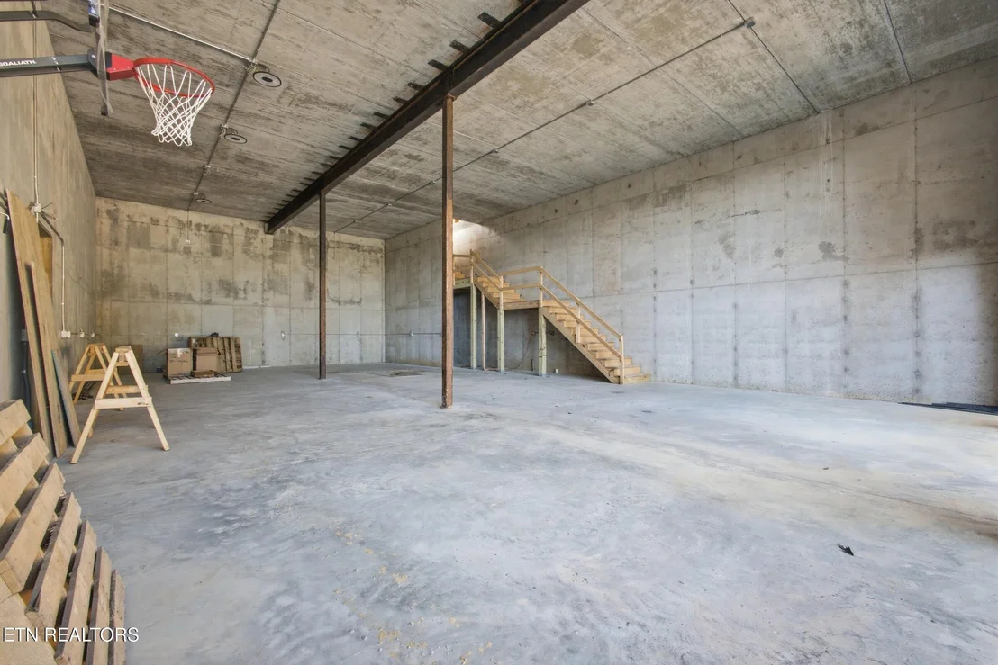 Photo of 325 Enclave Way