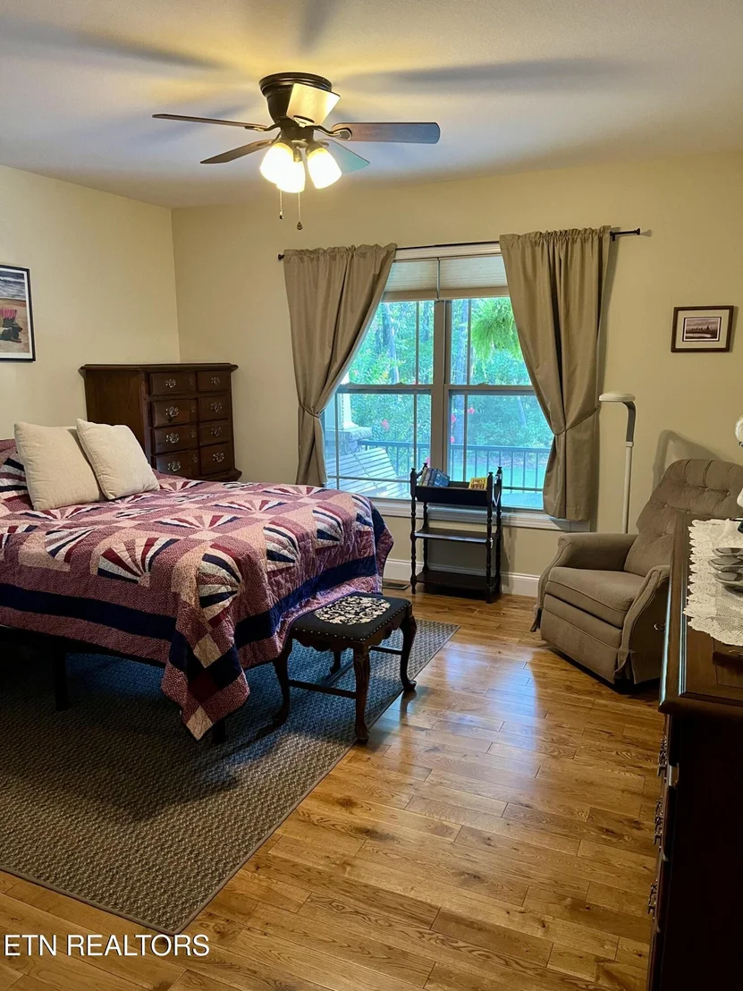 Photo of 104 Bottom Drive