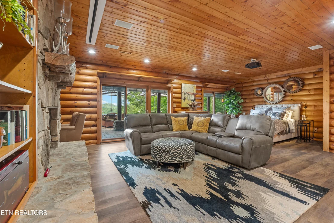 Photo of 524 Laurel Rd