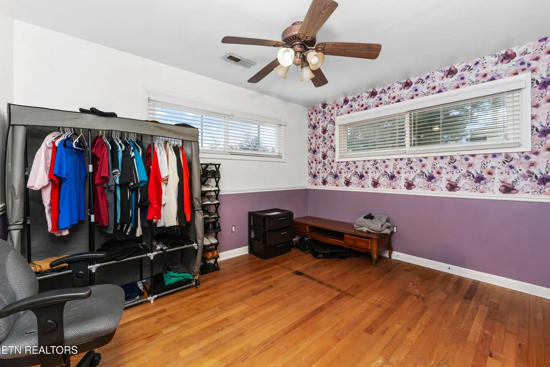 Photo of 561 Robinson Drive