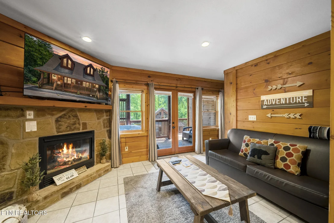 Photo of 350 Big Bear Way