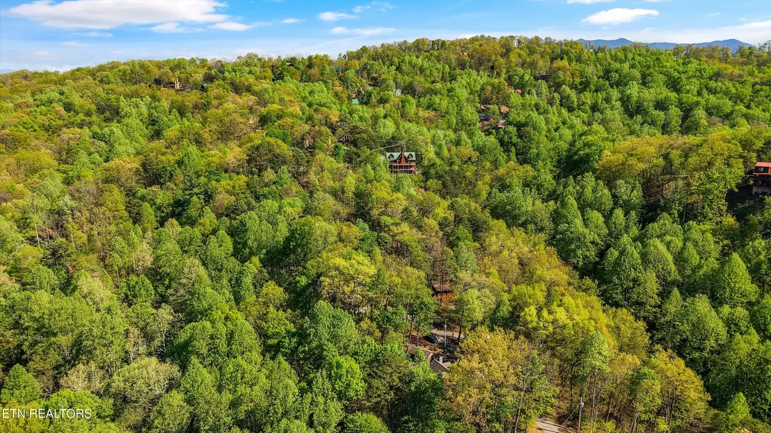 Photo of 1575 Sky View Drive