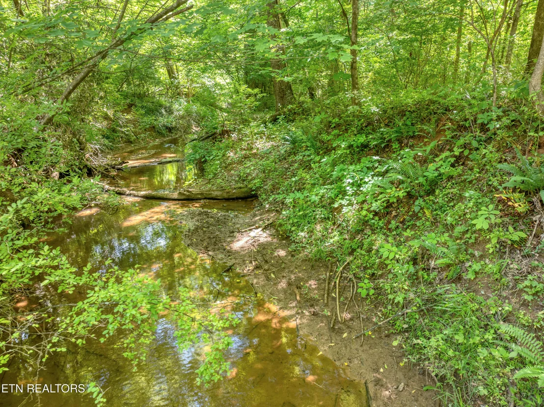 Photo of 400 Slack Rd