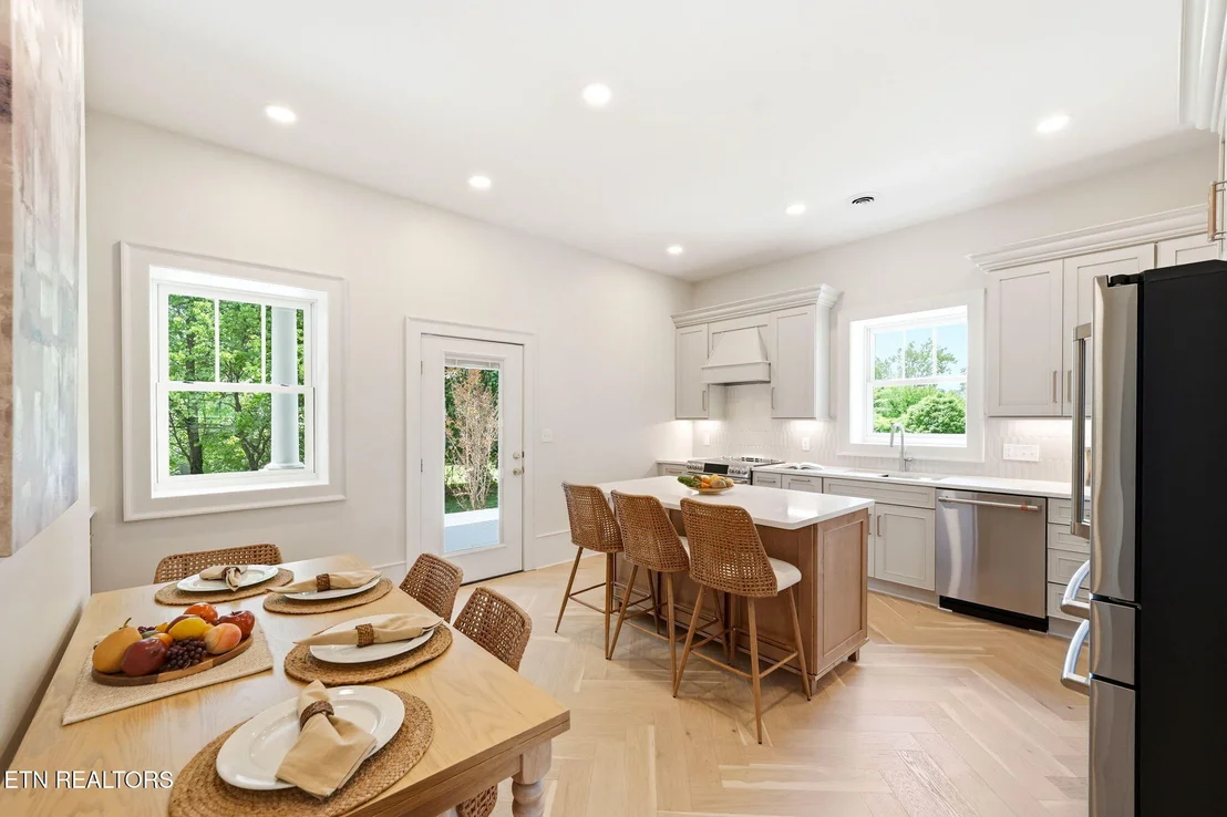 Photo of 240 Maplehurst Lane