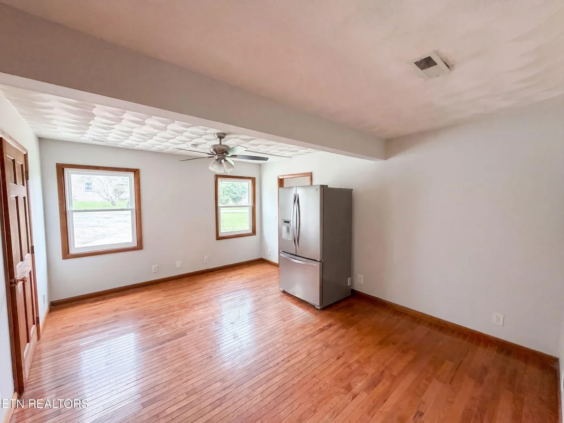 Photo of 302 Sunset Lane