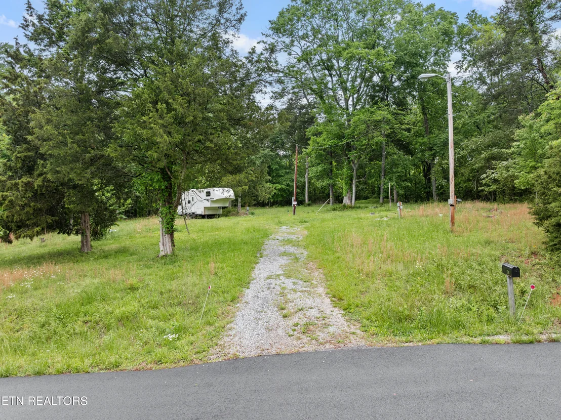 Photo of 136 Oak Grove Rd