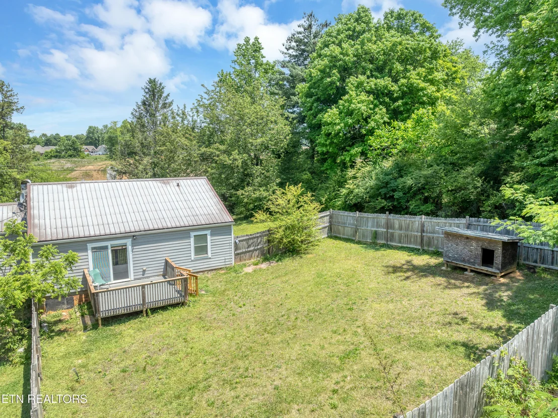Photo of 400 Slack Rd