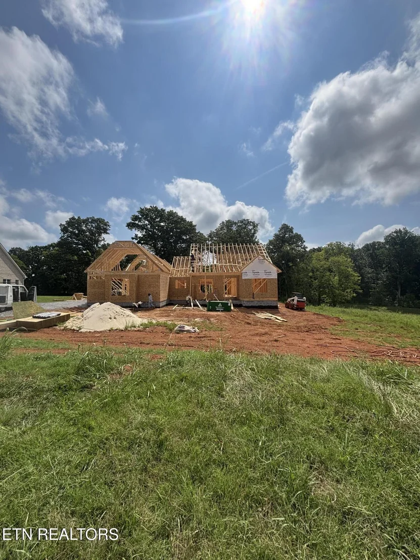 Photo of 906 Sophie Drive