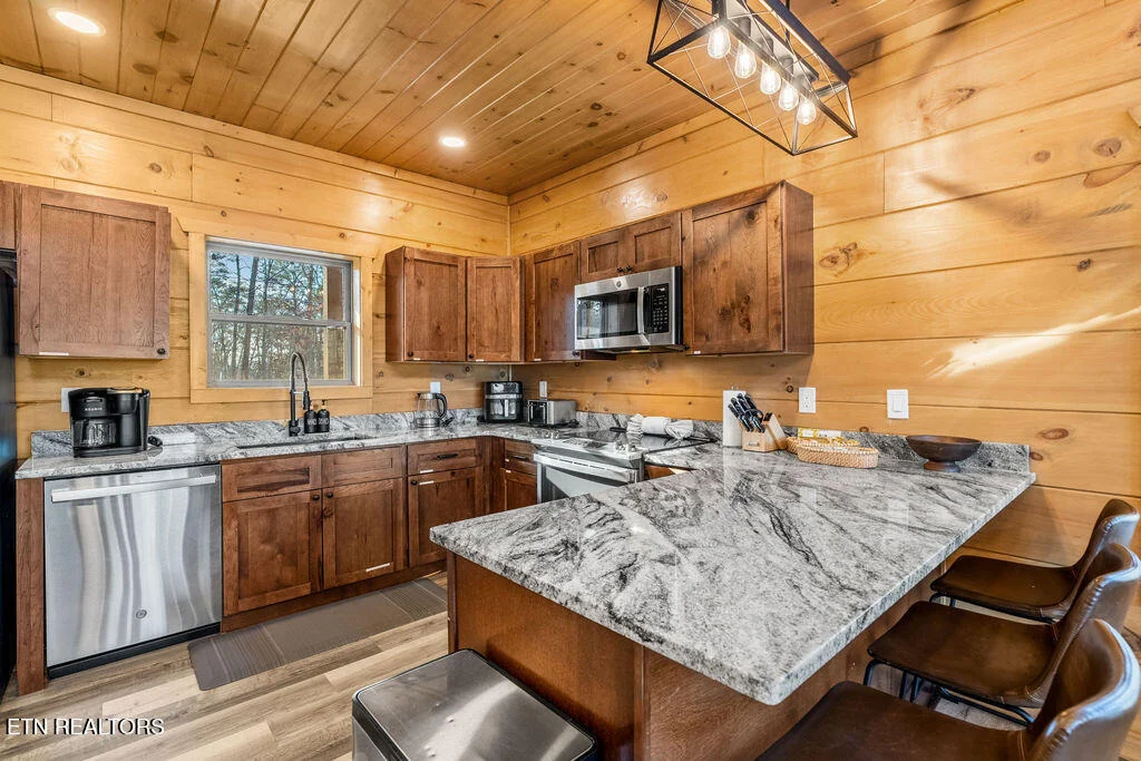 Photo of 2832 Sequoia Rd