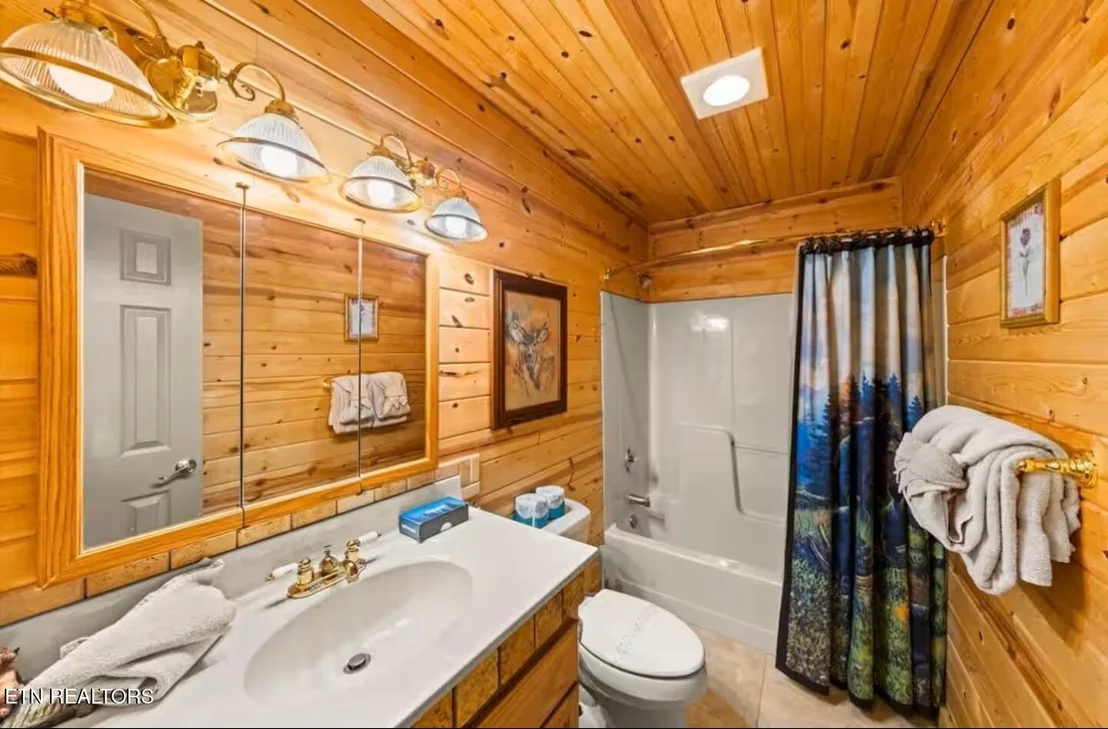 Photo of 517 Hideaway Ridge Circle