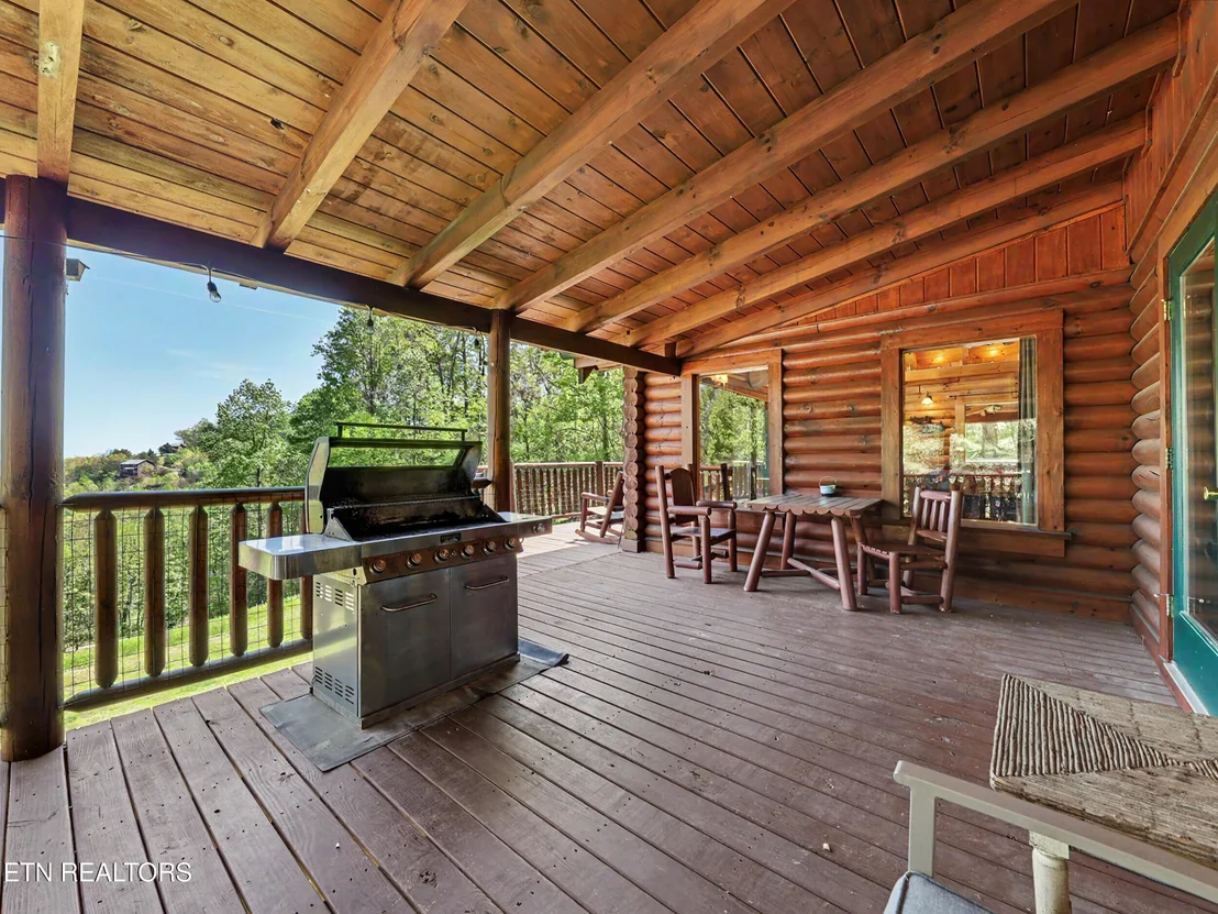 Photo of 2414 Walnut Cove Way Way