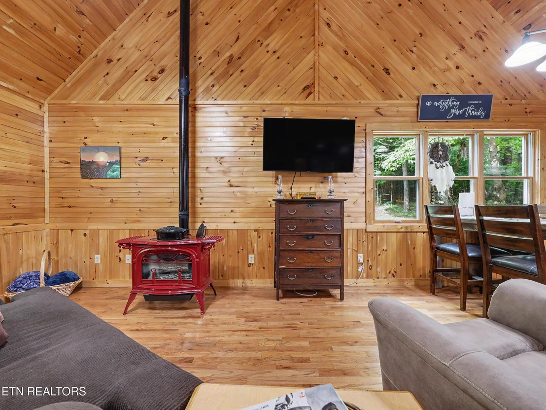 Photo of 1006 Dry Valley Rd