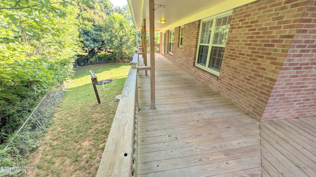Photo of 821 Commanche Drive
