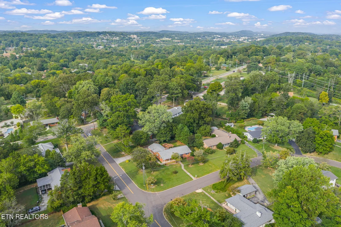 Photo of 220 Sutton Lane