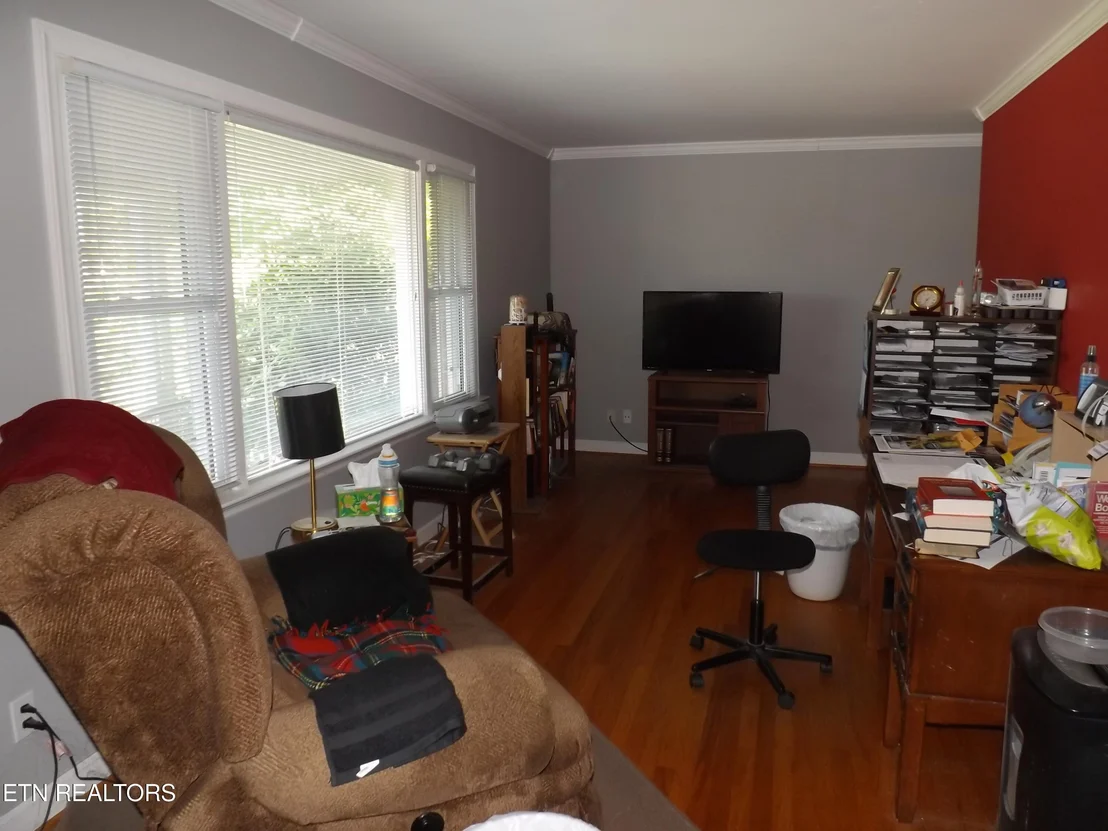 Photo of 188 White Ave