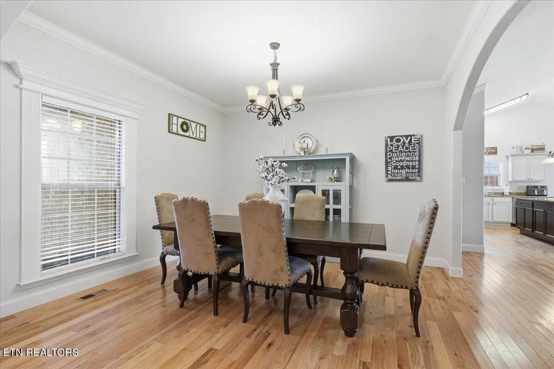 Photo of 1179 Linford Circle