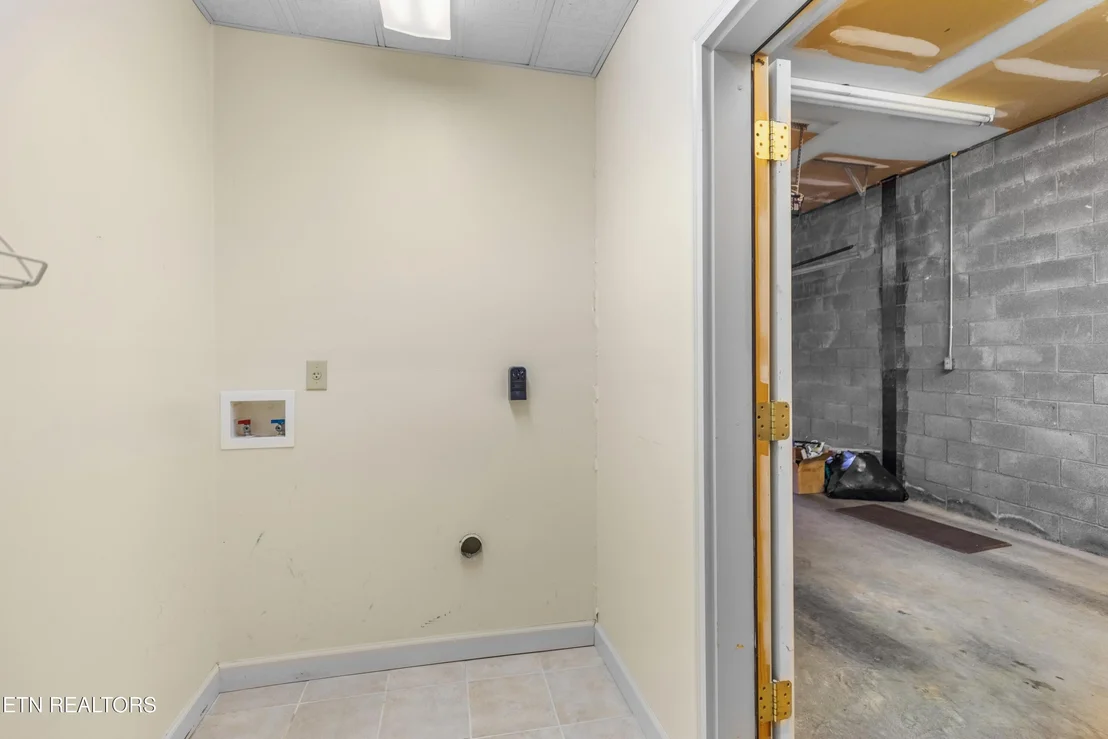 Photo of 1401 Brookfield Drive
