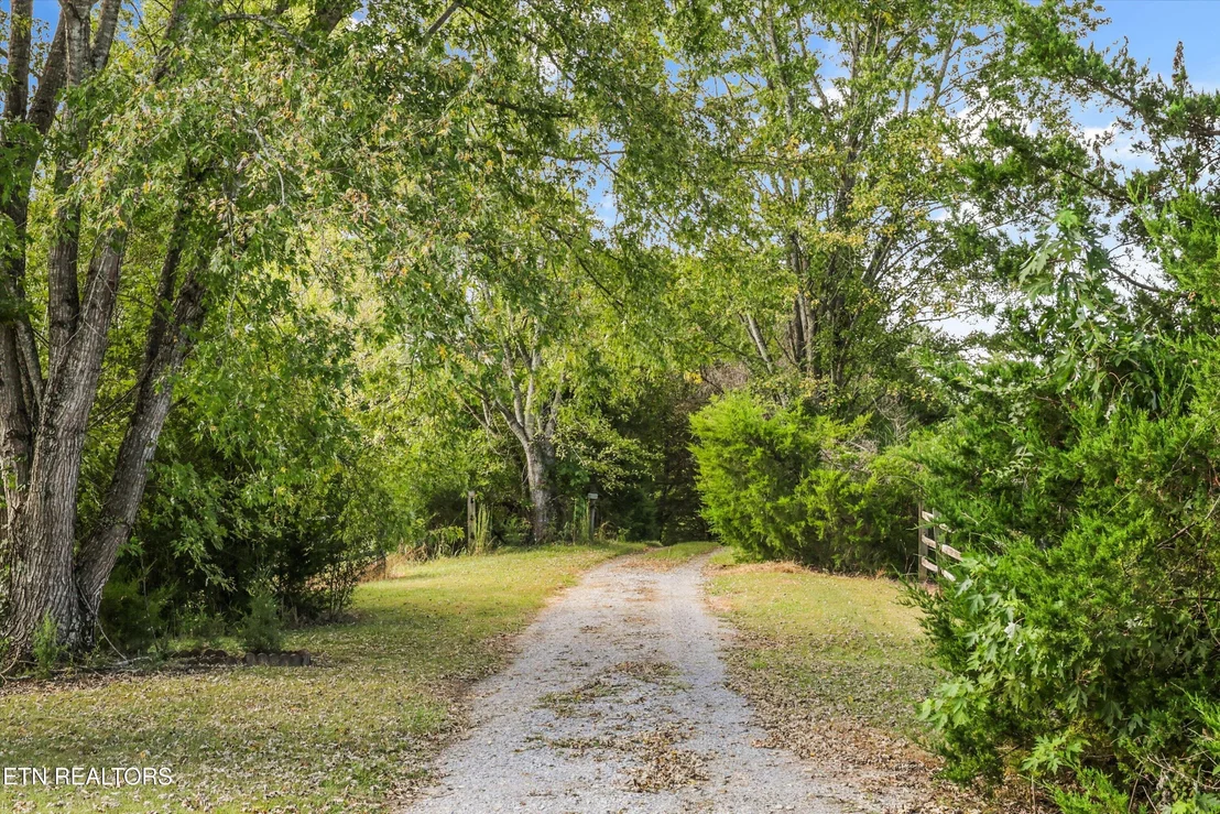 Photo of 2418 Tipton Loop Rd