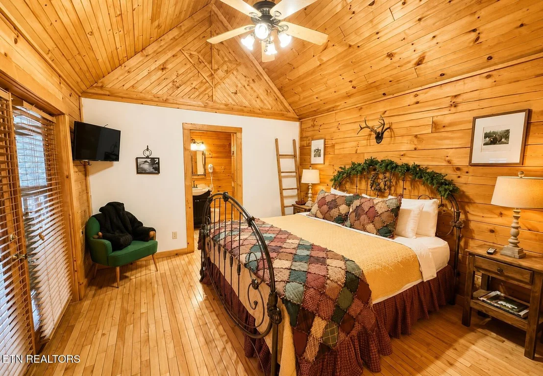 Photo of 831 Bear Run Way