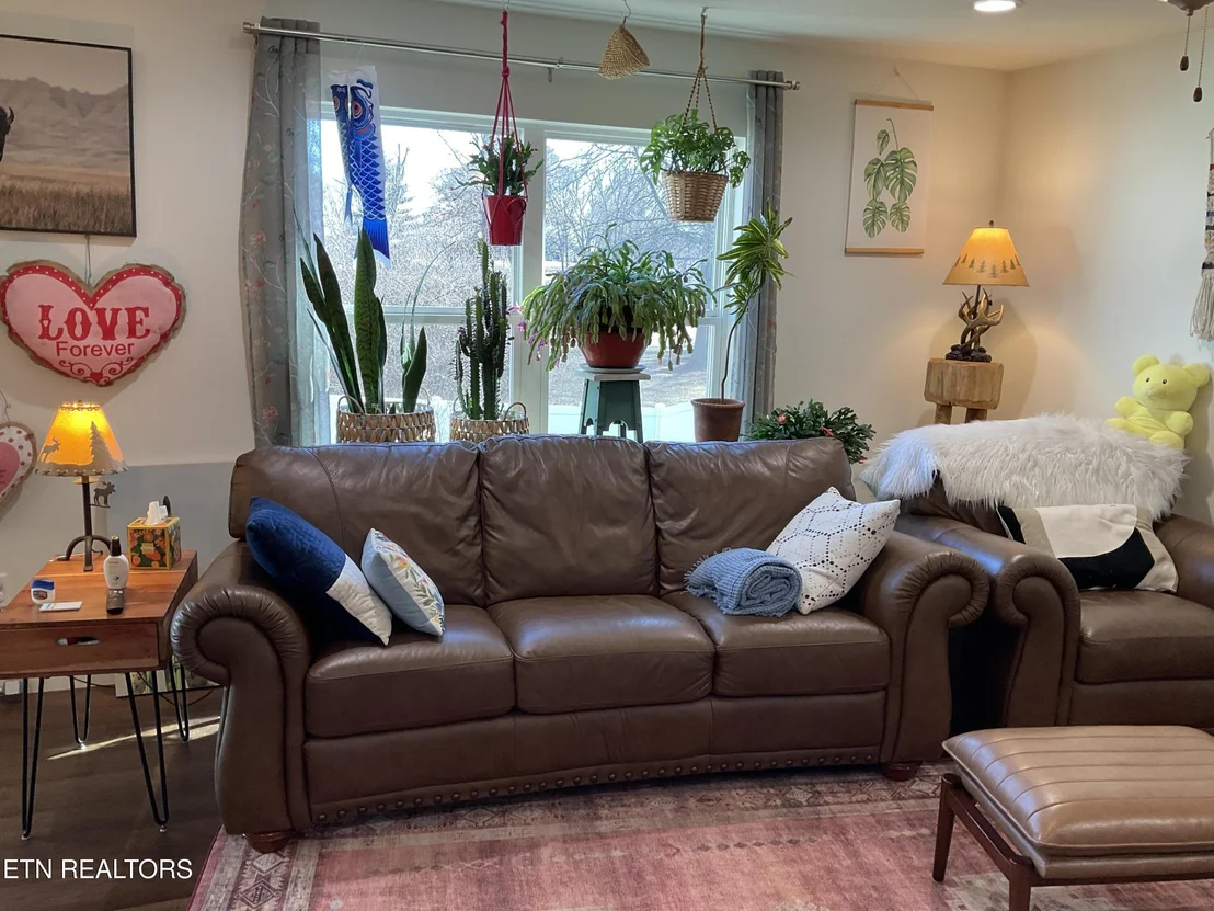 Photo of 1055 Evan Court