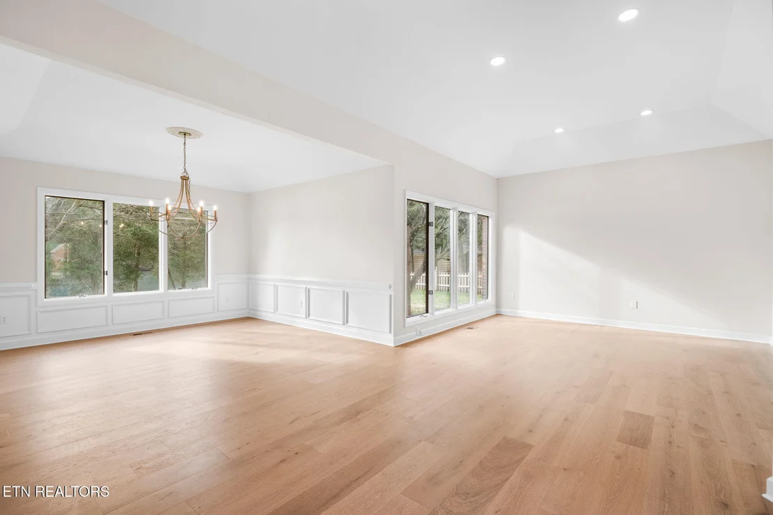 Photo of 452 Mariner Point Drive