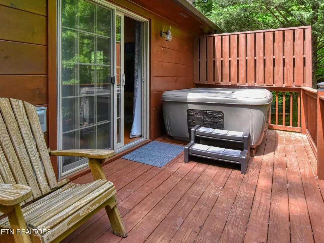 Photo of 380 Laurel Rd