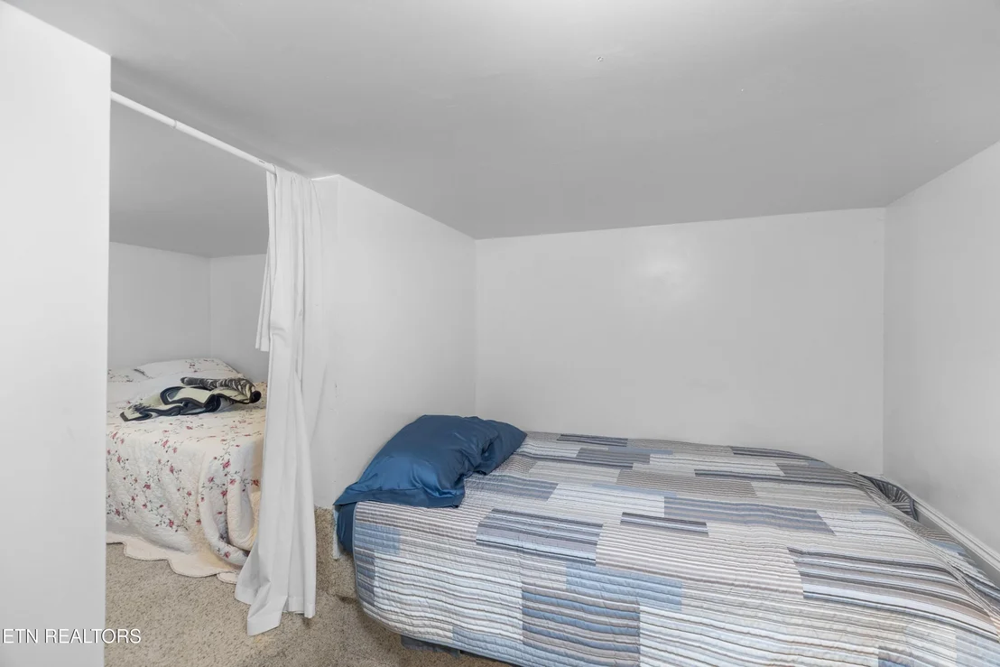 Photo of 158 Dalson Rd