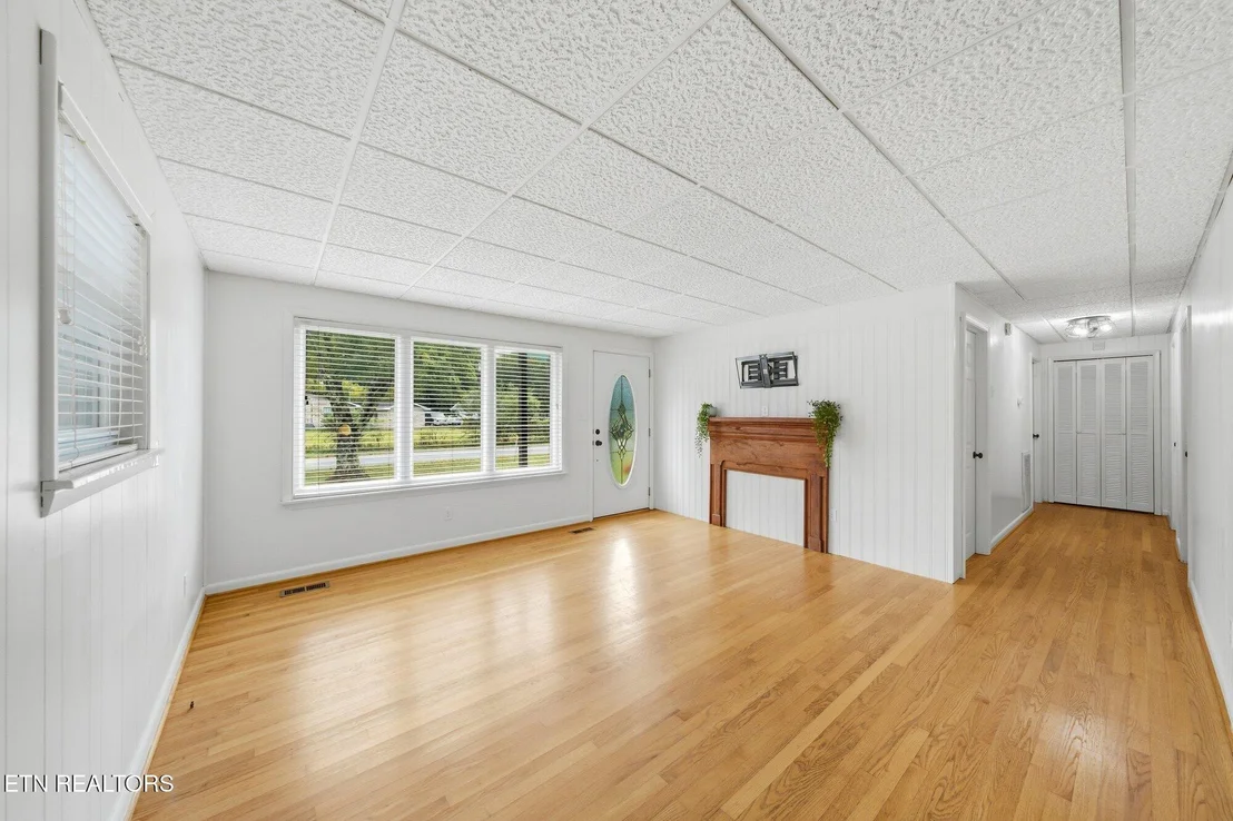 Photo of 912 Bud Lane