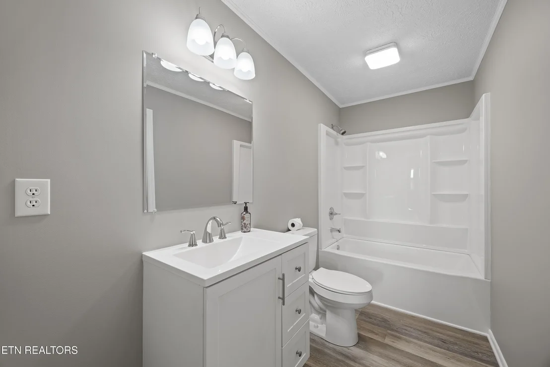 Photo of 915 Ronald Drive