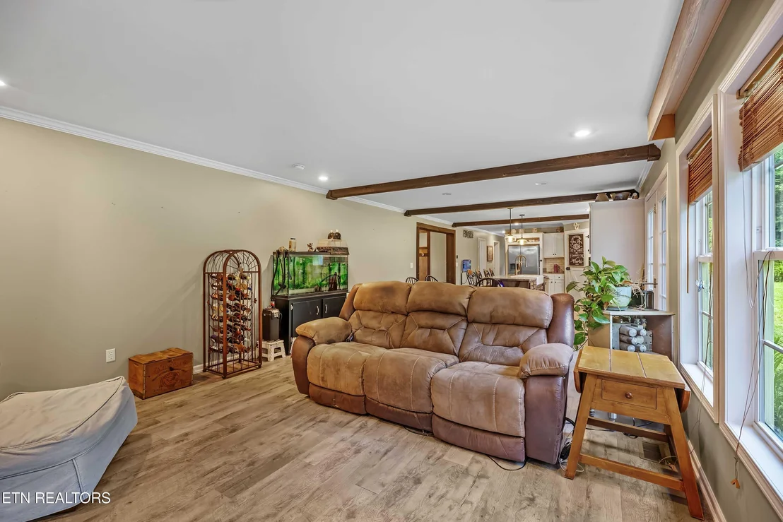 Photo of 516 Knob Rd